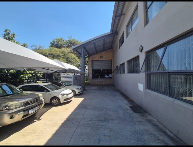 1,659M² WAREHOUSE TO LET IN LONGMEADOW